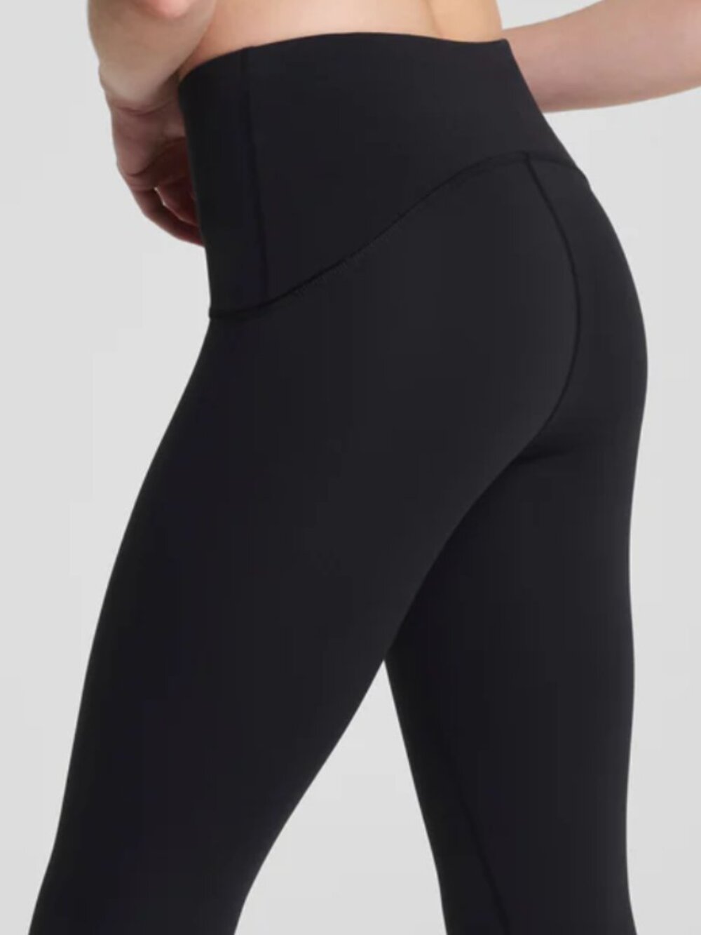 SPANXshape™ Booty Boost® Medium Cropped Leggings Black